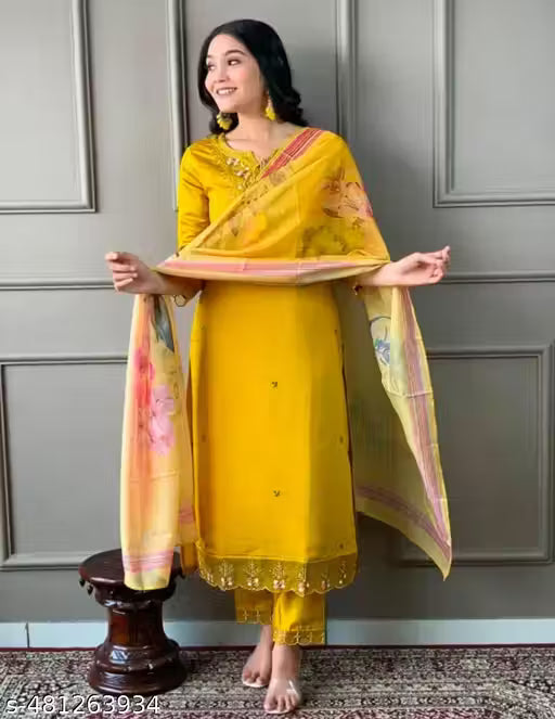 Chitrarekha Pretty Women Kurta Sets